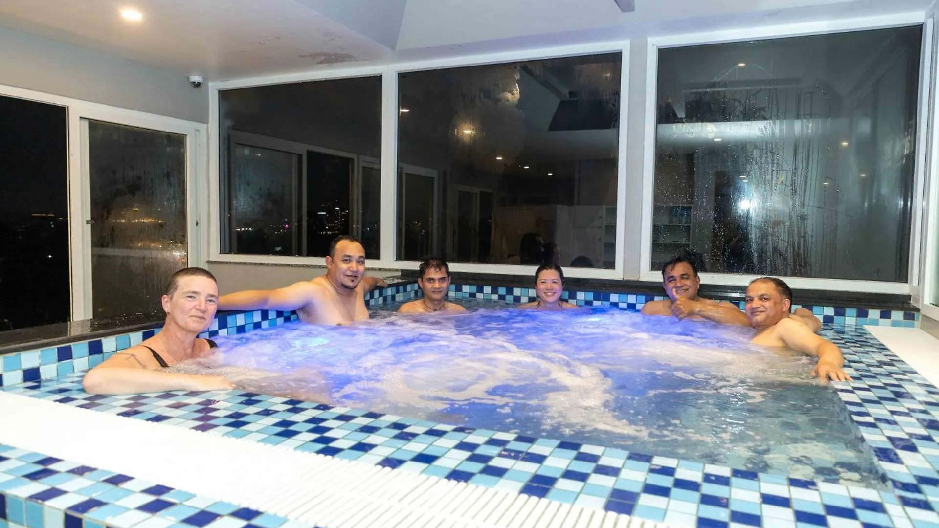Shuvatara Suites & Spa, Thamel كاتماندو 4*,  نيبال